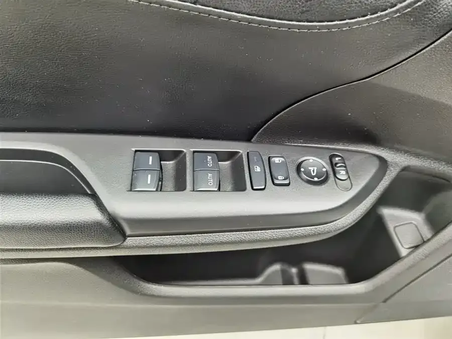 Honda Civic Civic 2021 HATCHBACK 220TURBO CVT Cool Control 2022 — миниатюра 3