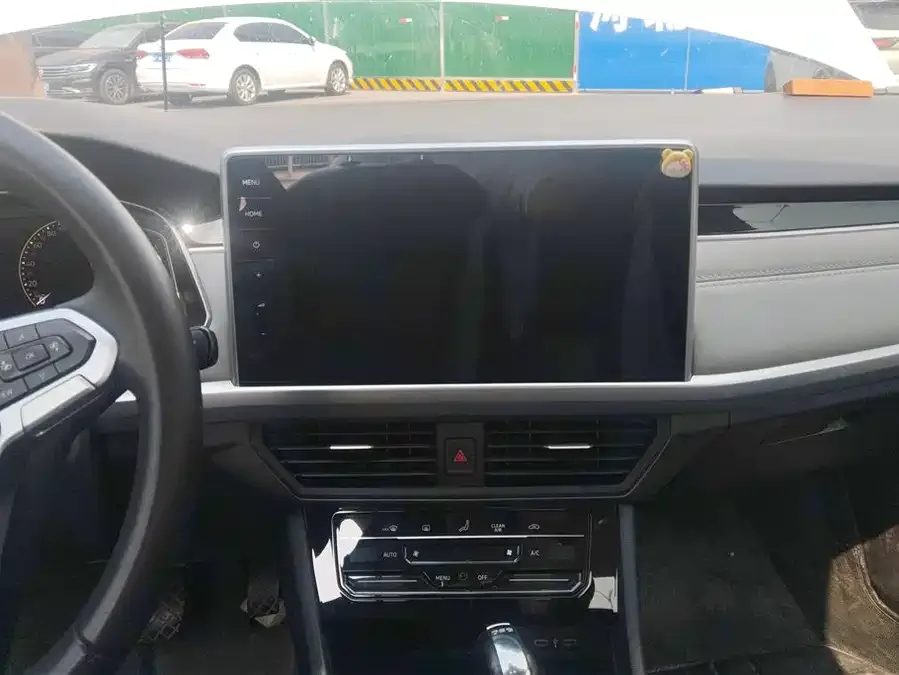 Volkswagen Bora Bora 2023 280TSI DSG Premium Edition 2023 — миниатюра 4