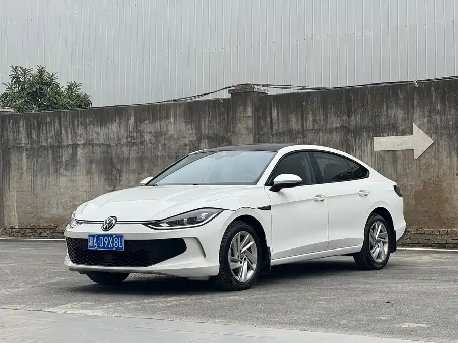 Volkswagen Lamando 2022 Lingdu Lingdu L 280TSI DSG Hot Edition 2023 — фото 1, купить с доставкой в Москву
