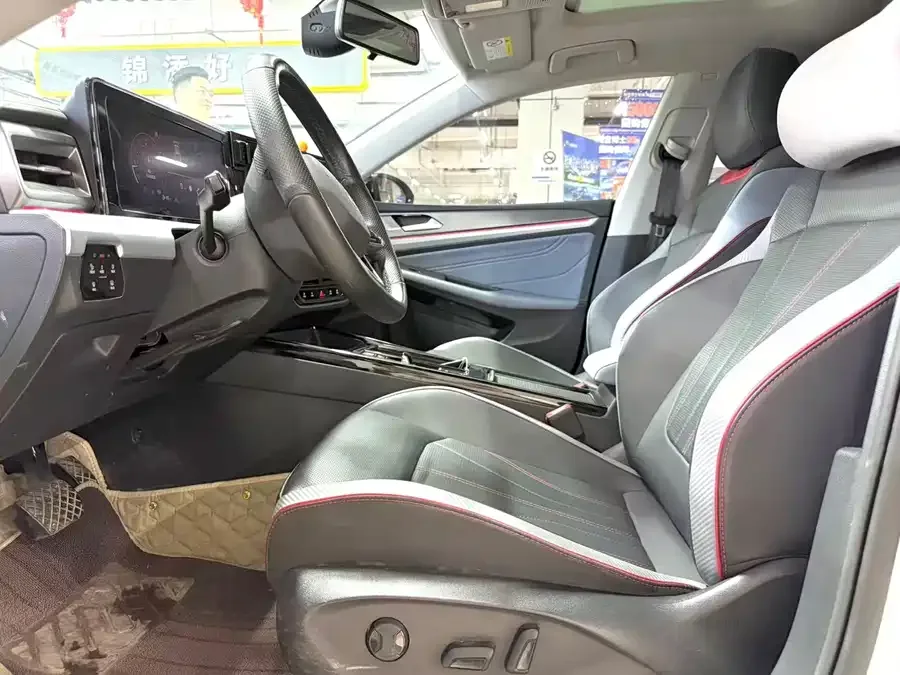 Volkswagen Lamando 2022 Lingdu Lingdu L 280TSI DSG Cool Edition 2023 — миниатюра 4