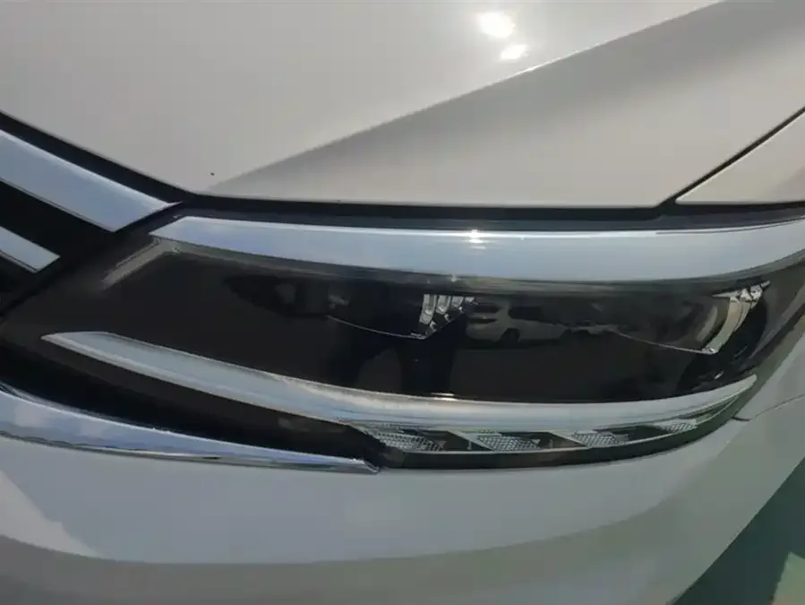 Volkswagen Lamando Lingdu 2021 facelift 280TSI DSG comfort version 2022 — миниатюра 2