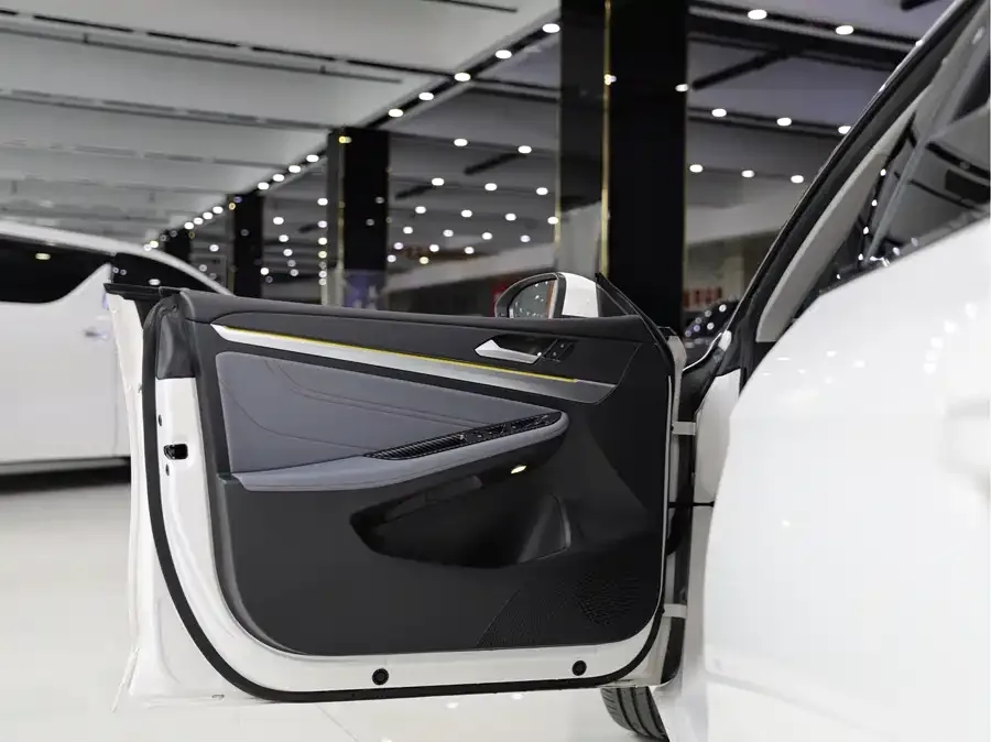 Volkswagen Lamando 2022 Lingdu Lingdu L 280TSI DSG Hot Edition 2022 — миниатюра 2