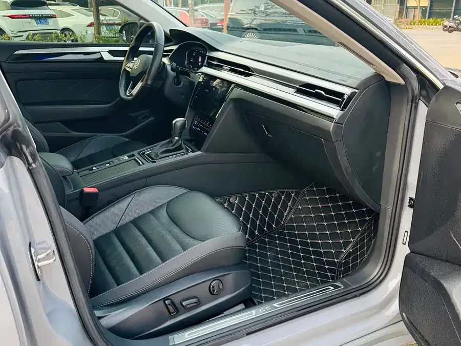 Volkswagen FAW- CC FAW-Volkswagen CC 2023 380TSI Eye-catching Edition 2023 — миниатюра 4