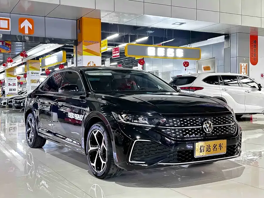 Volkswagen Passat Passat 2025 Outstanding Model 330TSI Starry Sky Elite Edition 2024 — миниатюра 3