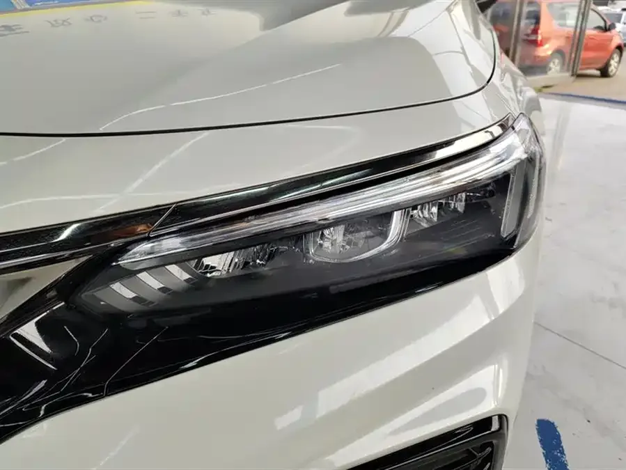 Honda Civic 2023 Civic 240TURBO CVT Sporty C-Stage Special Edition 2024 — миниатюра 2