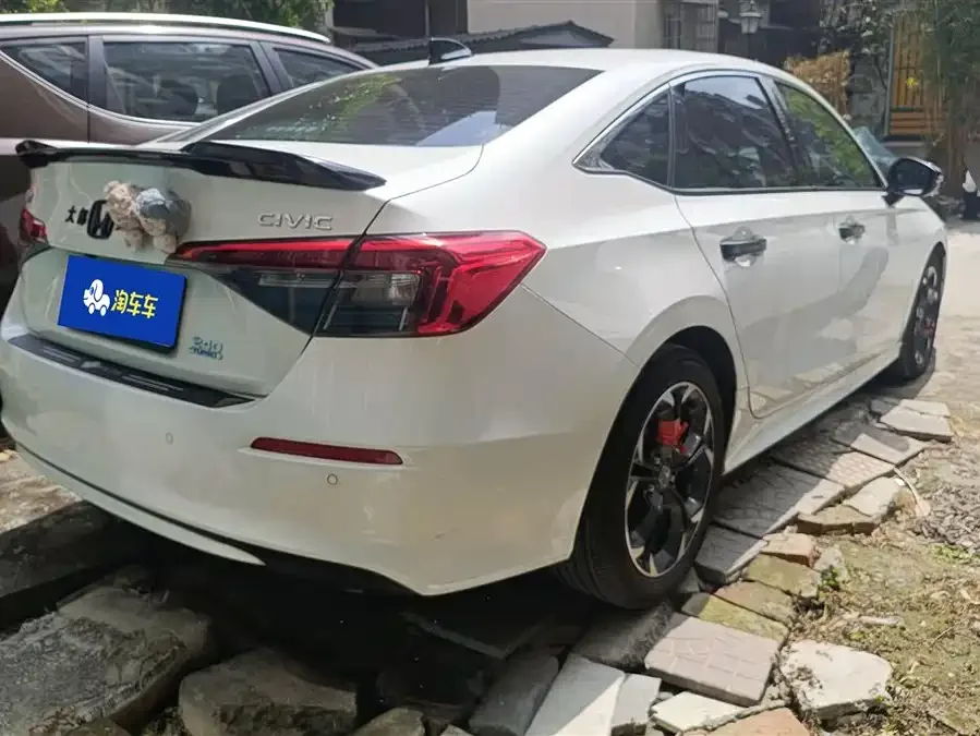 Honda Civic 2023 Civic 240TURBO CVT Sporty Control Special Edition 2024 — миниатюра 3
