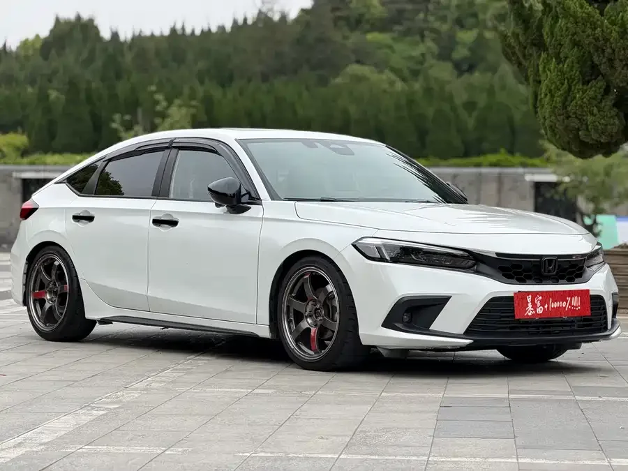 Honda Civic Civic 2023 HATCHBACK 240TURBO manual extreme version 2023 — миниатюра 3