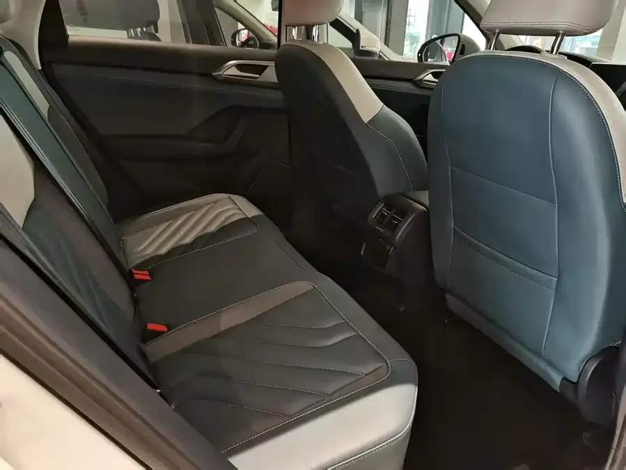 Volkswagen Tiguan (Tharu) Tuyue 2023 300TSI 2WD Full Moon Edition 2023 — миниатюра 4