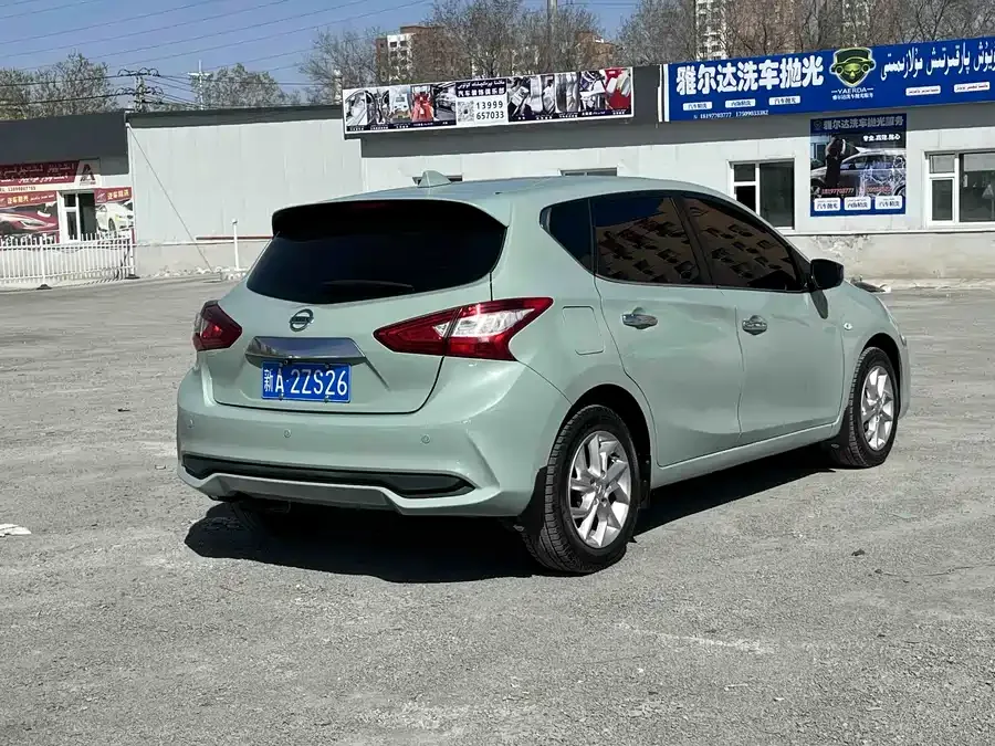 Nissan Tiida Tiida 2023 1.6L CVT cool version 2023 — миниатюра 3