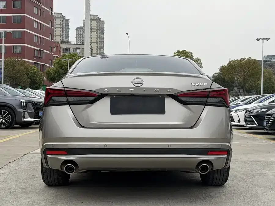 Nissan Altima Teana 2022 2.0L XL-Upr Premium Edition 2023 — миниатюра 2