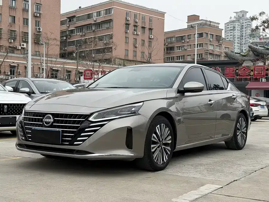 Nissan Altima Teana 2022 2.0L XL-Upr Premium Edition 2023 — фото 1, купить с доставкой в Москву