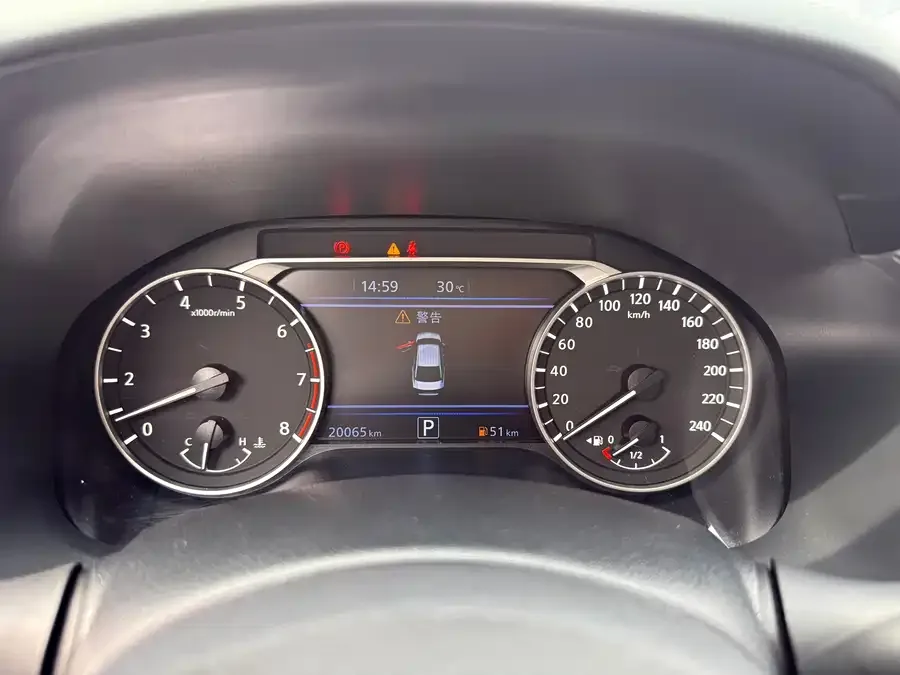 Nissan Altima Teana 2022 2.0L XL-Upr Premium Edition 2025 — миниатюра 3