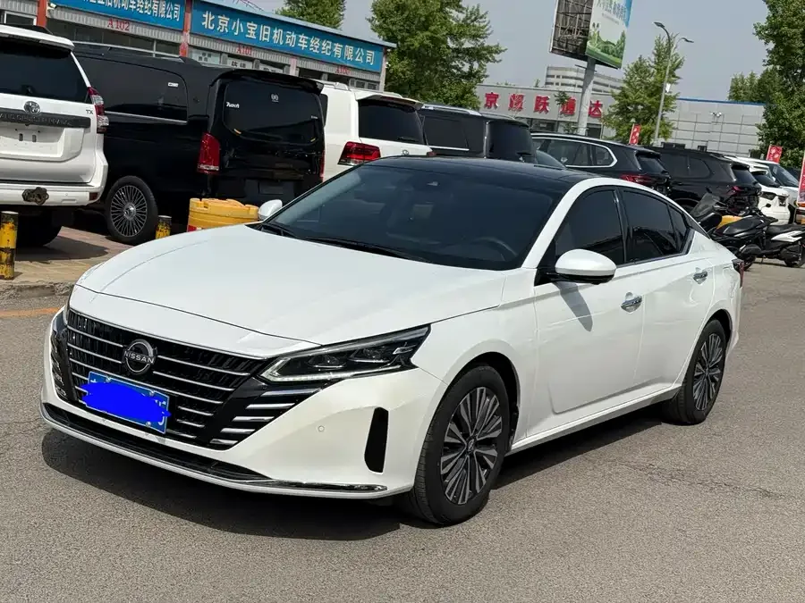Nissan Altima Teana 2022 2.0L XL-Upr Premium Edition 2025 — фото 1, купить с доставкой в Москву