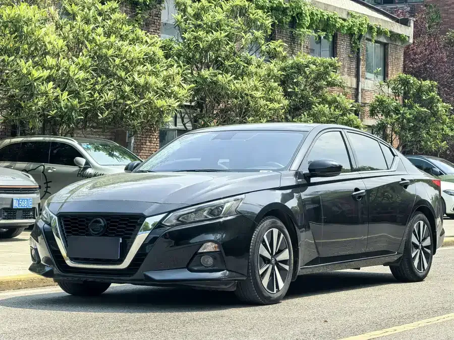 Nissan Altima Teana 2021 2.0L XL Comfort Edition 2022 — фото 1, купить с доставкой в Москву