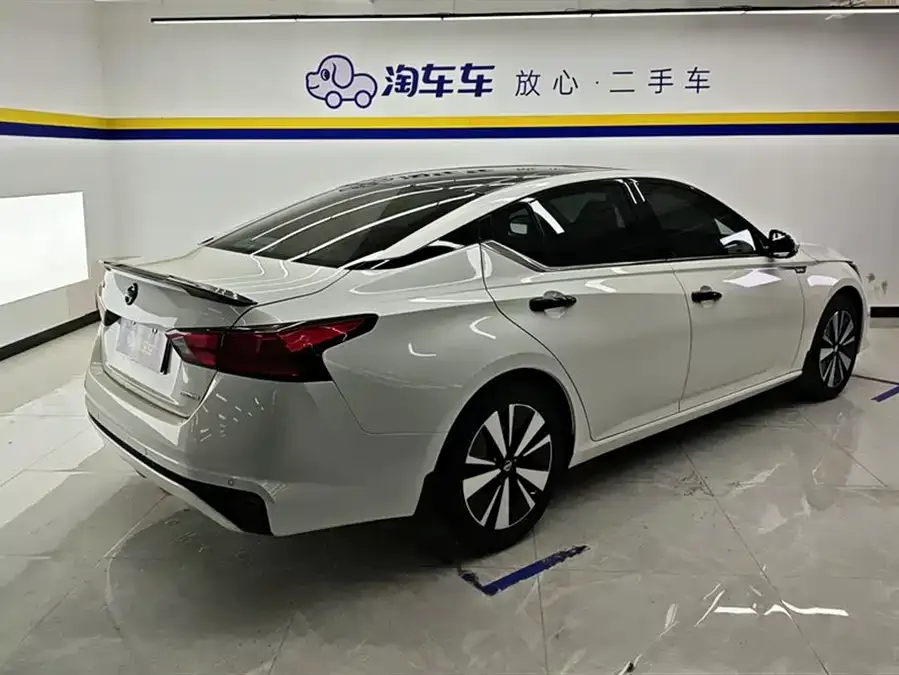 Nissan Altima Teana 2021 2.0L XL Comfort Edition 2022 — миниатюра 3