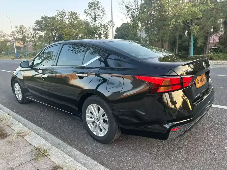 Nissan Altima Teana 2021 2.0L XE Fashion Edition 2022 — миниатюра 2