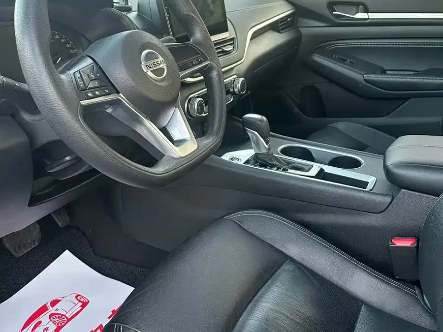 Nissan Altima Teana 2021 2.0L XE Fashion Edition 2022 — миниатюра 3