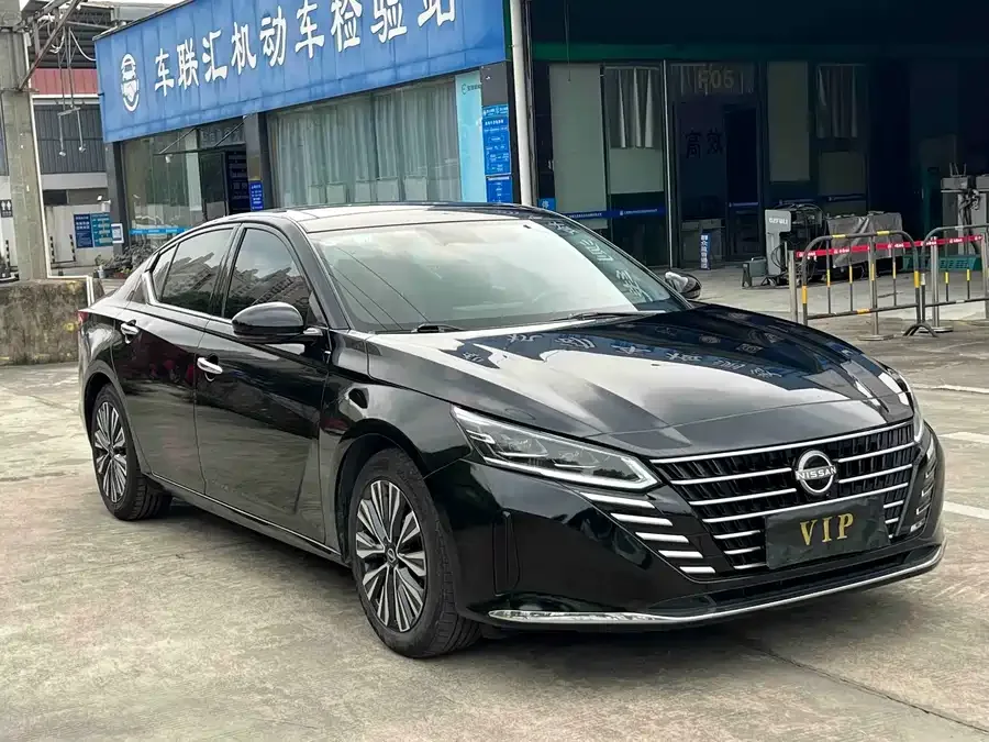Nissan Altima 2022 Teana 2.0L XL-TLS Enjoy Edition 2023 — миниатюра 3