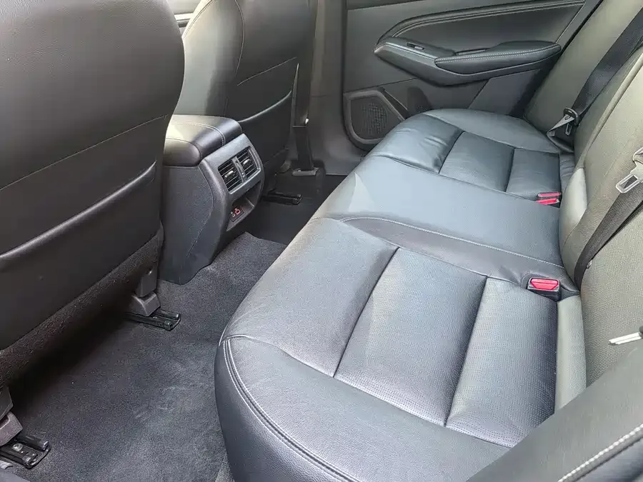 Nissan Altima Teana 2021 2.0L XL Comfort Edition 2022 — миниатюра 3