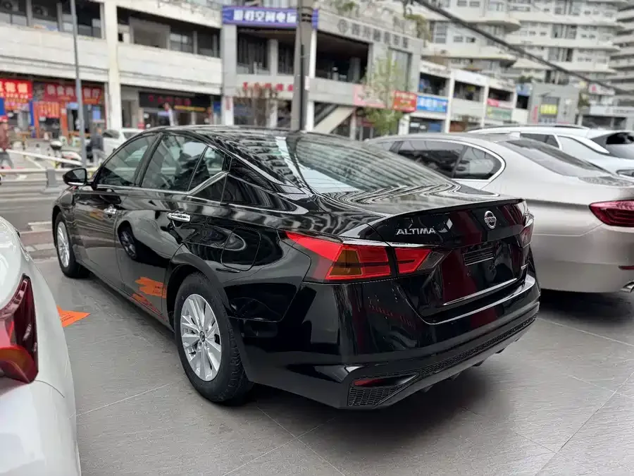 Nissan Altima Teana 2021 2.0L XL Comfort Edition 2022 — миниатюра 5