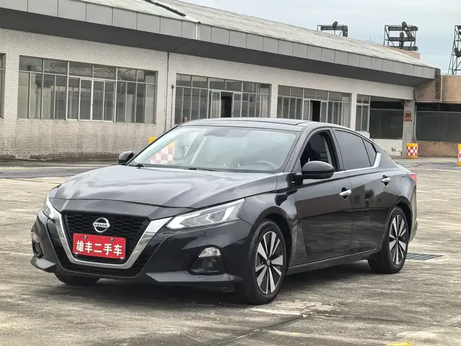 Nissan Altima Teana 2021 2.0L XL Comfort Edition 2022 — фото 1, купить с доставкой в Москву