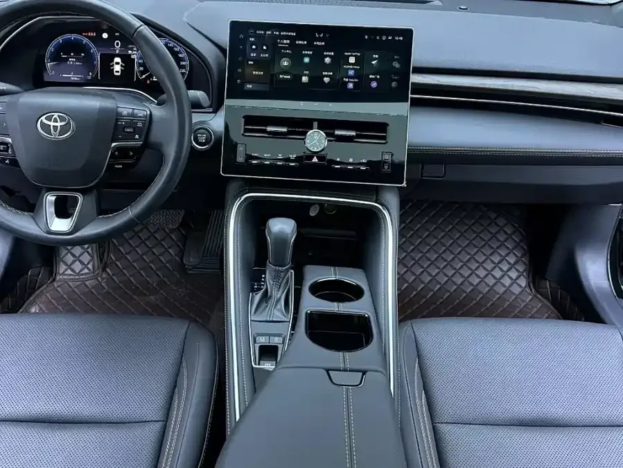 Toyota Avalon 2026 Toyota Avalon 2.0L Luxury Edition 2025 — миниатюра 4