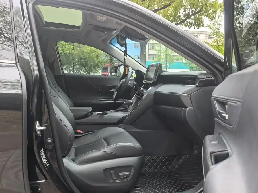 Toyota Lingfang HARRIER Lingfang Harrier 2022 2.0L CVT 2WD Luxury Edition 2022 — миниатюра 4