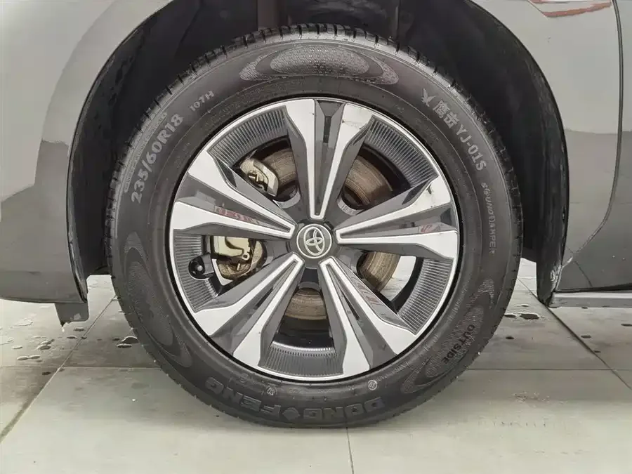 Toyota FAW bZ4X FAW Toyota bZ4X 2022 two-wheel drive long-range PRO version 2023 — миниатюра 5