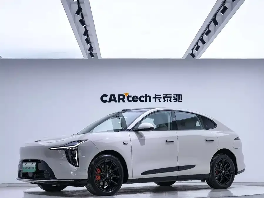 IM Motors LS6 Zhiji LS6 2026 Extended Range 52 Max 2025 — фото 1, купить с доставкой в Москву