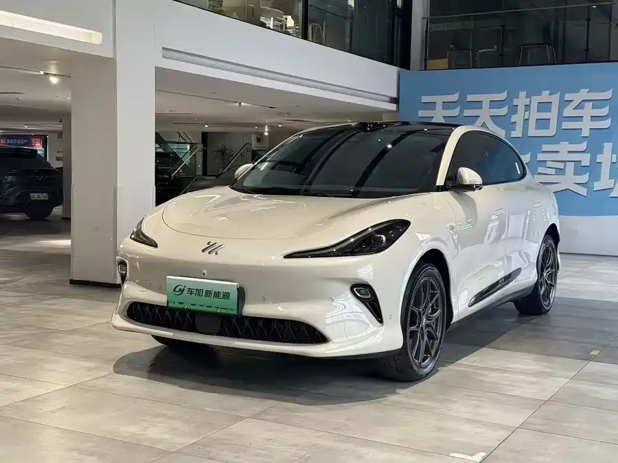 IM Motors LS6 Zhiji LS6 2025 Linglizard Intelligent Driving Edition 2025 — фото 1, купить с доставкой в Москву