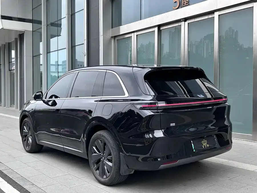 Lixiang L6 Ideal L6 2025 Pro Smart Renewal Edition 2025 — миниатюра 2