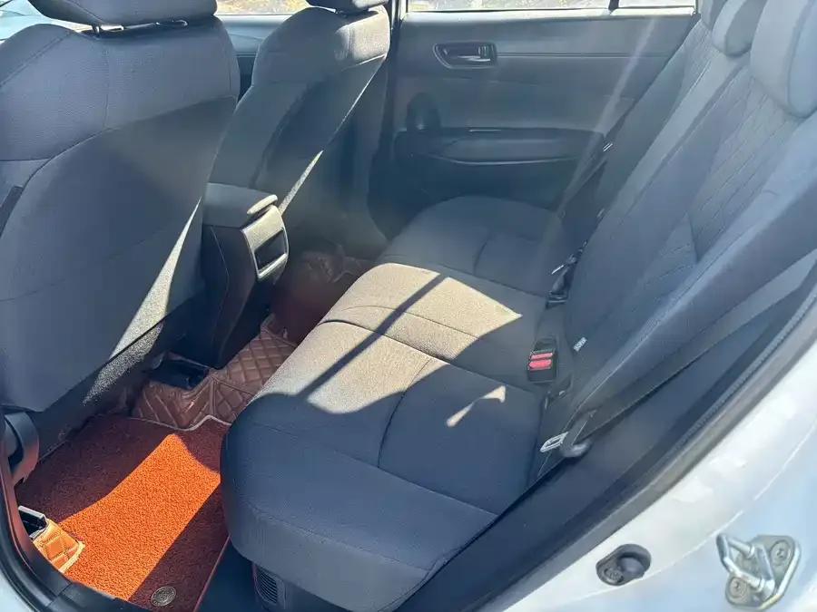 Toyota Corolla Corolla Sharp 2024 2.0L Intelligent Electric Hybrid Dual Engine Pioneer Edition 2024 — миниатюра 3