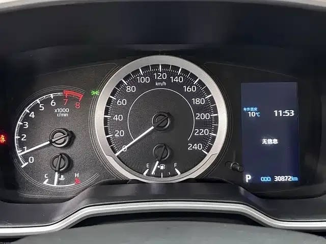 Toyota Frontlander Fenglanda 2022 2.0L CVT Luxury Edition 2022 — миниатюра 3