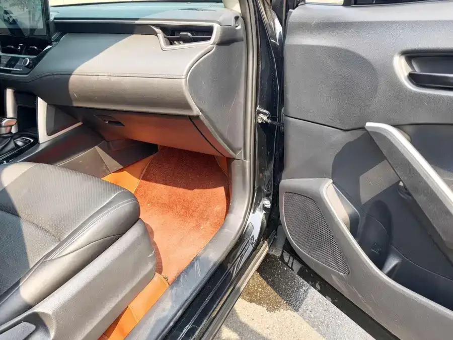 Toyota Frontlander Fenglanda 2024 2.0L CVT Leading Edition 2024 — миниатюра 5