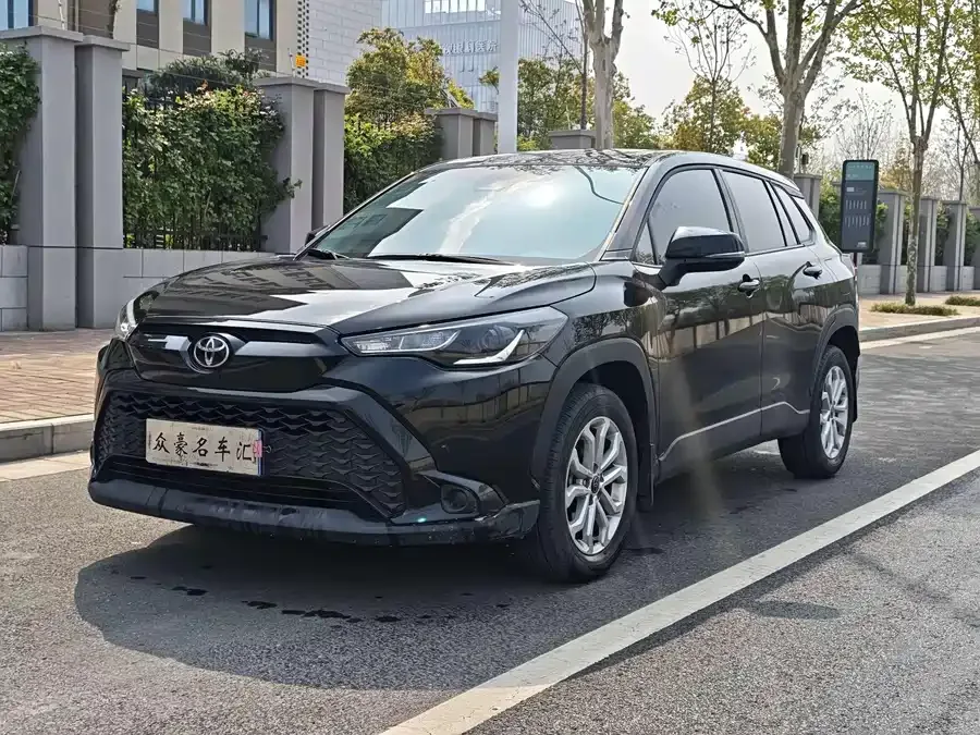 Toyota Frontlander Fenglanda 2024 2.0L CVT Leading Edition 2024 — фото 1, купить с доставкой в Москву
