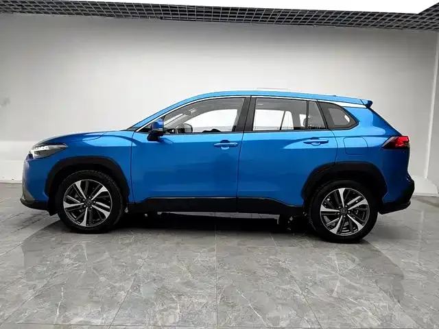 Toyota Frontlander Fenglanda 2022 2.0L CVT Luxury PLUS Edition 2022 — миниатюра 3