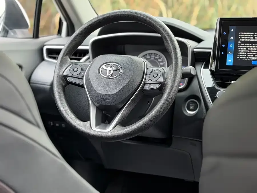 Toyota Frontlander Fenglanda 2022 2.0L CVT Luxury PLUS Edition 2022 — миниатюра 3
