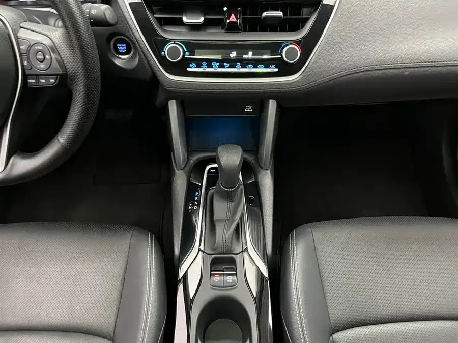 Toyota Frontlander Fenglanda 2022 2.0L CVT Luxury PLUS Edition 2022 — миниатюра 2