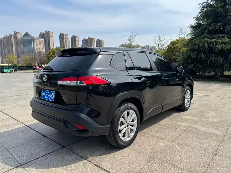 Toyota Frontlander Fenglanda 2023 2.0L CVT Elite Edition 2024 — миниатюра 3