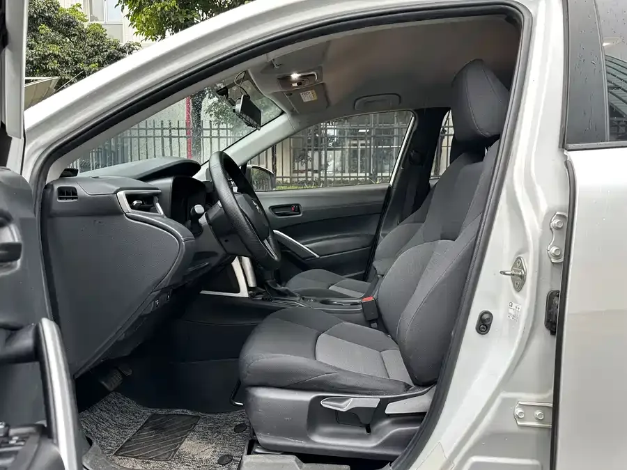 Toyota Frontlander Fenglanda 2023 2.0L CVT Elite Edition 2022 — миниатюра 3