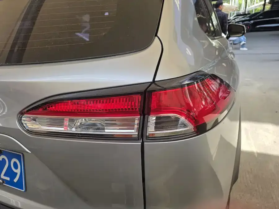 Toyota Frontlander Fenglanda 2022 2.0L CVT Leading Edition 2022 — миниатюра 5