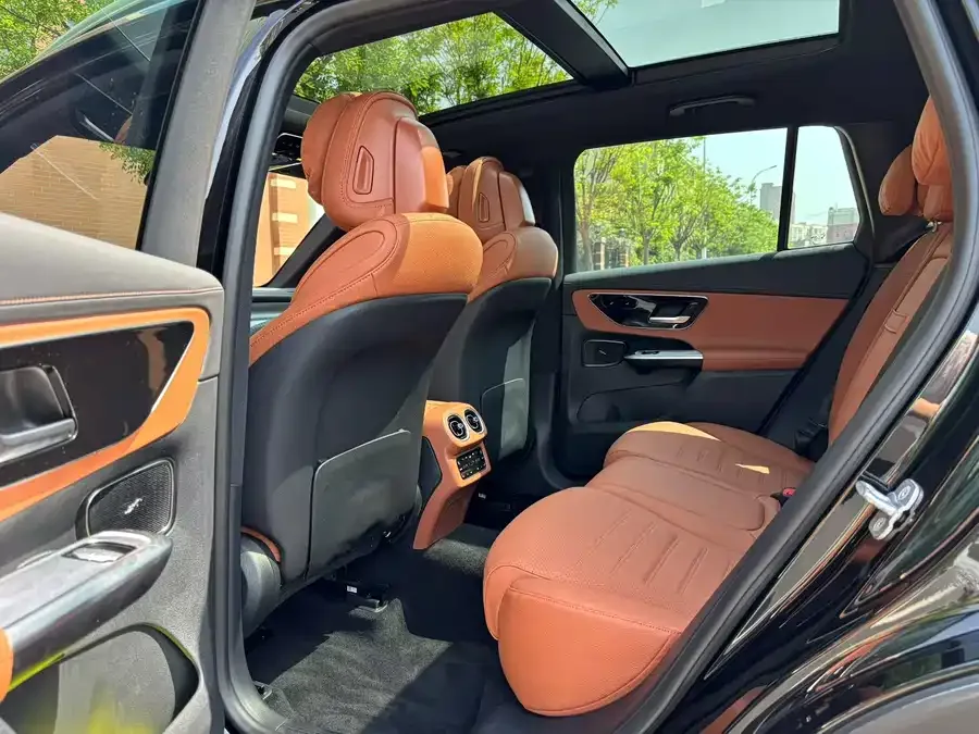 Mercedes-Benz GLC Mercedes-Benz GLC 2024 GLC 260 L 4MATIC dynamic 5-seater 2024 — миниатюра 2