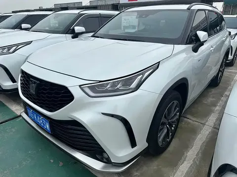Toyota Crown Land 2025 купить в Москве