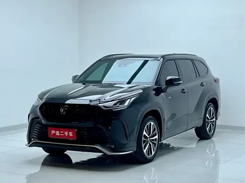 Toyota Crown Land 2025 купить в Москве