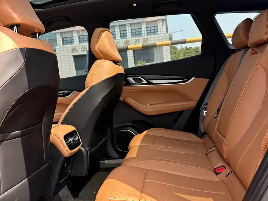 Geely Atlas L Boyue L 2025 fourth generation 1.5TD DCT Jinxiu 2025 — миниатюра 4