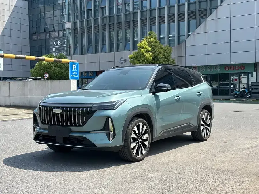 Geely Atlas L Boyue L 2025 fourth generation 1.5TD DCT Jinxiu 2025 — фото 1, купить с доставкой в Москву