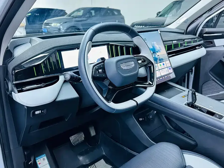 Geely Atlas L Boyue L 2024 1.5TD DCT Flagship Edition 2025 — миниатюра 2