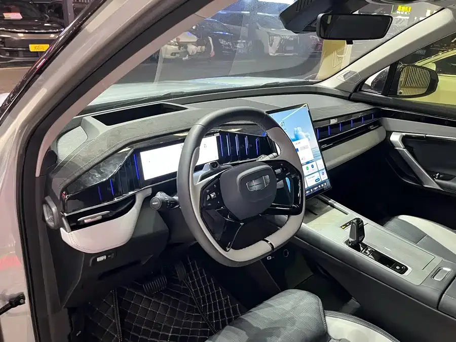 Geely Atlas L Boyue L 2024 1.5TD DCT Flagship Edition 2025 — миниатюра 4