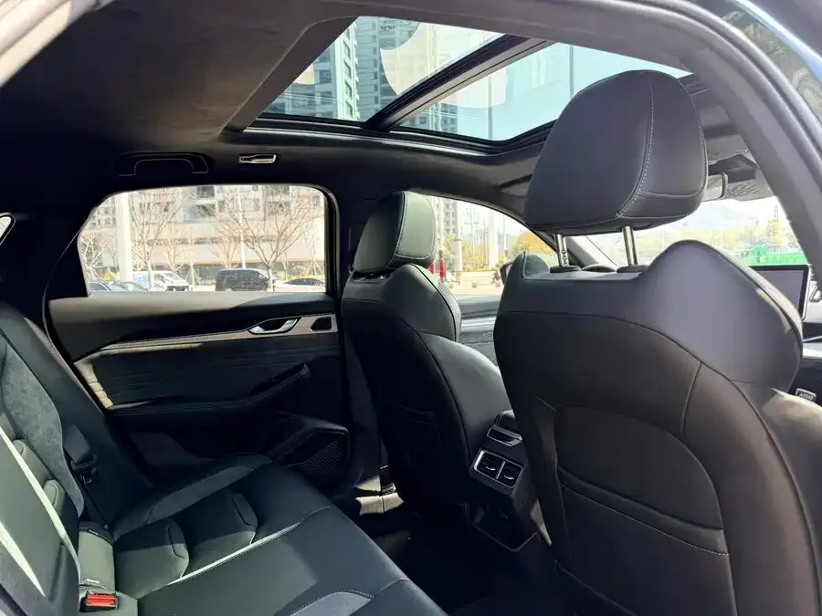 Geely Xingrui Xingrui 2023 2.0TD only available in green version 2023 — миниатюра 3