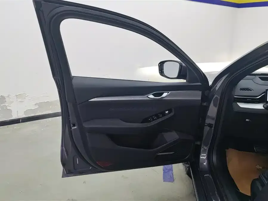 Geely Xingrui Xingrui 2025 Dongfangyao 2.0TD Moon-Watching Edition 2024 — миниатюра 4